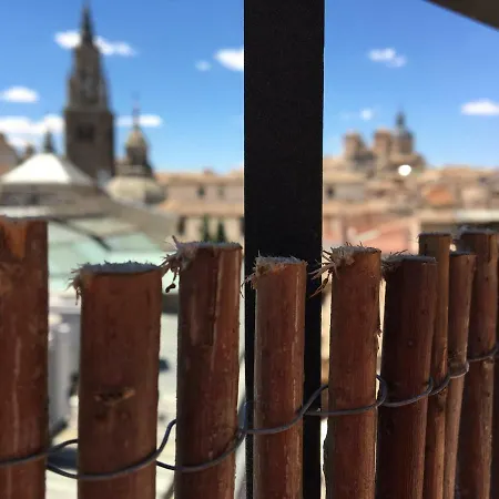 Daire Atico Del Rojas